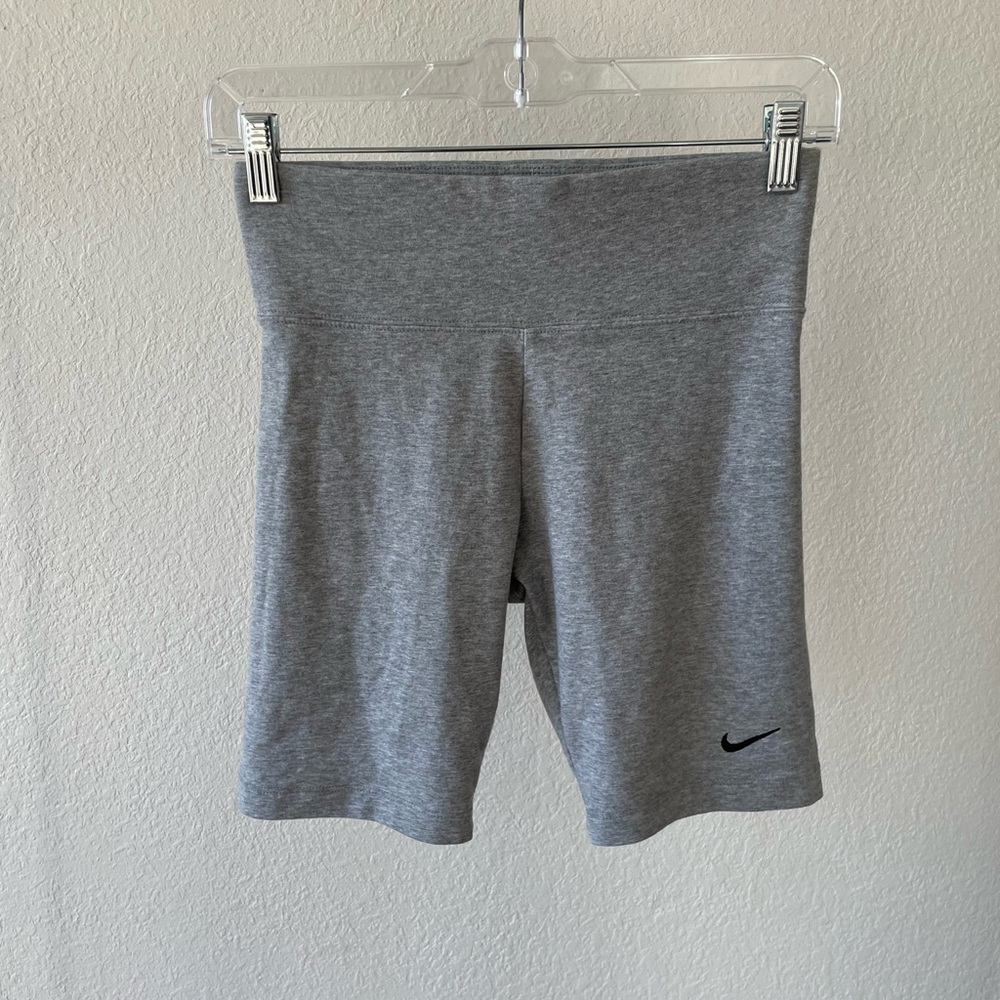 Women’s Nike biker shorts